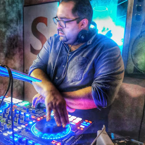 DJ AR