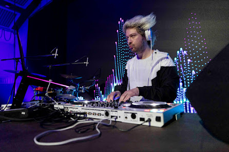 DJ Thunder Hair