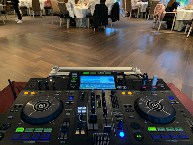 DJ Oliver Monteleone-DJ Monty