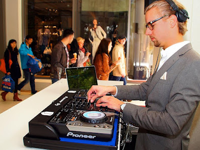 DJ TIM OC