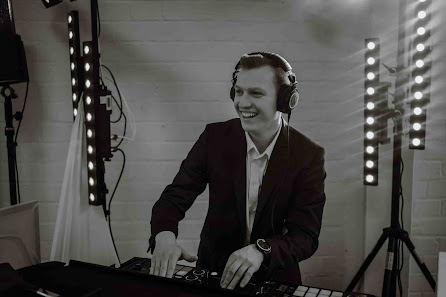DJ Julian Engels / Hochzeits- & Event-DJ