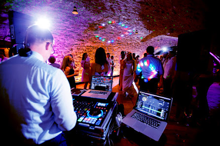 DJ Götz - Ihr DJ für Hochzeit, Geburtstag, Firmenevent und mehr