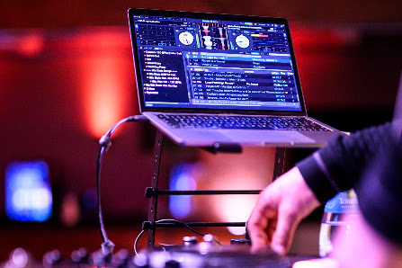 Hochzeits-DJ und Event-DJ Service