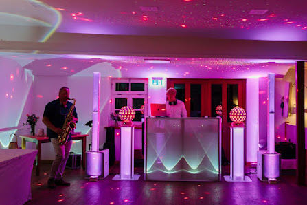 Nathan White - Hochzeits DJ & Event DJ