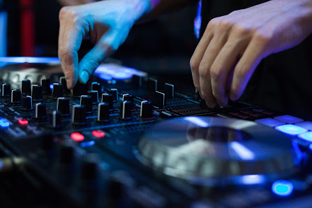 DJ Motzel - Dein DJ für Hochzeit, Geburtstag und Event