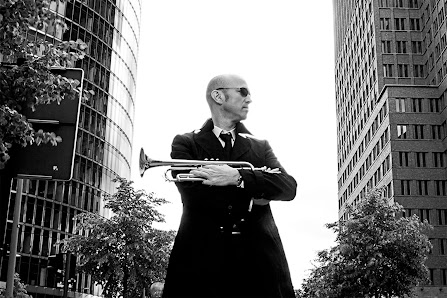 Trumpet DJ, Trompeter