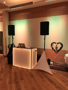 DJ Alex Behling - Hochzeits- und Event-DJ