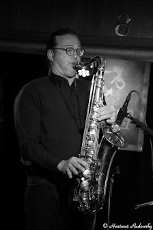 Jürgen Schwarz Entertainment - DJ und Saxophonist