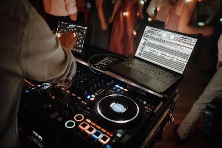 DJ Luca Heinken | Hochzeits-DJ Bremen