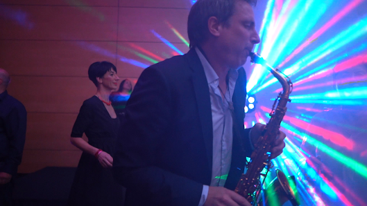 ELBKLANG - DJ plus Live Band
