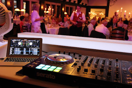 DJ Hendrik Dreyer – Hochzeits- & Event-DJ in Oldenburg, Bremen und Niedersachsen