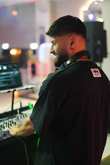DJ KRS - WEDDING / EVENTS