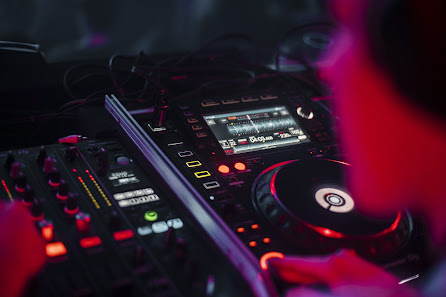 the Agency | DJ Agentur NRW | DJs für Hochzeiten | DJs für Clubs & Festivals