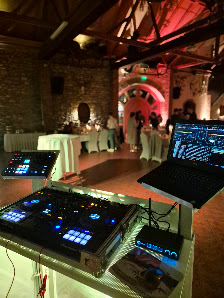 DJ Henne - Hendrik Vogel