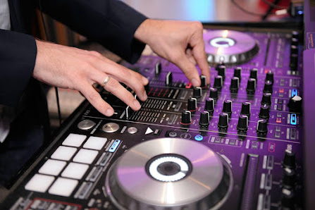 DJ Daniel Koch / Event- & Hochzeits-DJ seit 1999. Neuwied, Koblenz + 250km
