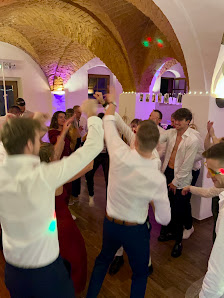HochzeitsDJ.com - dein HochzeitsDJ Erfurt, Weimar und Jena - Musik, Stimmung und unvergessliche Momente