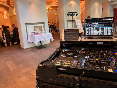 DJ Denny Dusk