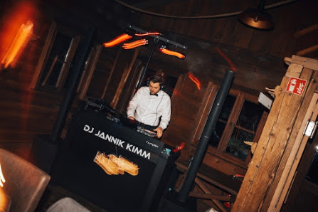 DJ Jannik Kimm für Hochzeiten & Events - JK-Eventtechnik