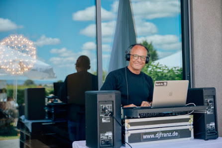 DJ Franz - Music by DJ Franz - Hochzeiten und Events aller Art
