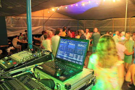 DJ Waren Müritz - Peter Sohr - Mobile Discothek - Computer & Netzwerktechniker