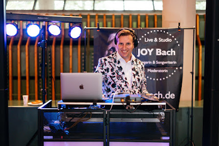 PlusMinusEvents / DJ / Gesang / Band / Moderatorin