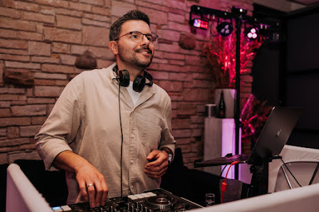 Nino Cavallo - DJ & Musiker