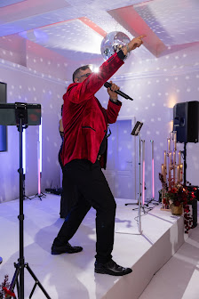 Slava Ais DJ und Entertainer