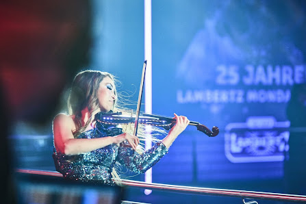 Beatrix Löw-Beer Violinist & DJ