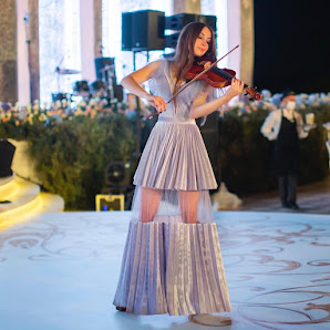 Beatrix Löw-Beer Violinist & DJ