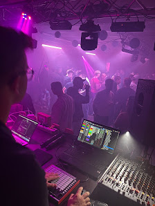 Maximilian Heinze - Dj & Eventservice