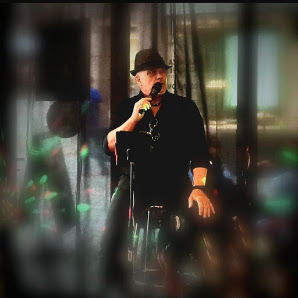 Mike Dykes - Sänger/DJ/Entertainer