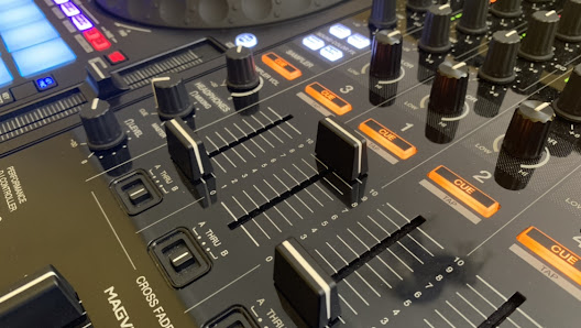Funtastic Events DJ Simon - Hochzeit, Event und Party DJ