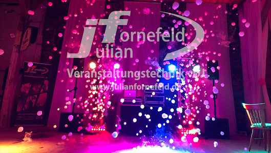 Julian Fornefeld - Hochzeits- & Event DJ -