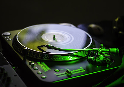 Der-DJ-Sven