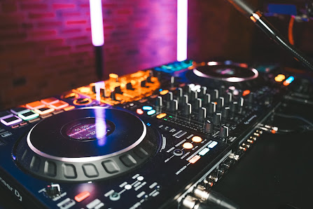 DJ Kai Schmidt - Event & Hochzeits DJ in Ostfriesland