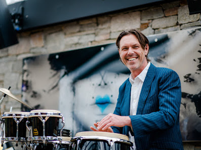 Robert Kopp Dj & Drums für Hochzeit / Party / Event