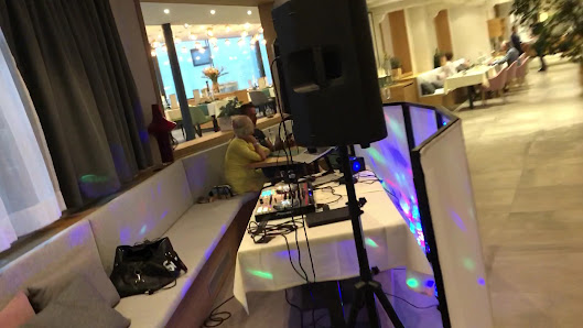 Hochzeits DJ München DJ Traumhochzeit Event DJ für Bayern / Süddeutschland! Termine für 24/25 noch verfügbar!