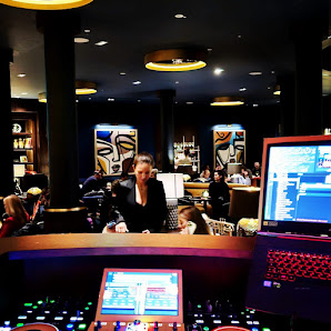 DJ Chris Bernard