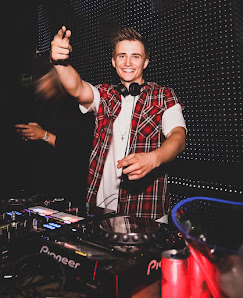 DJ Rey