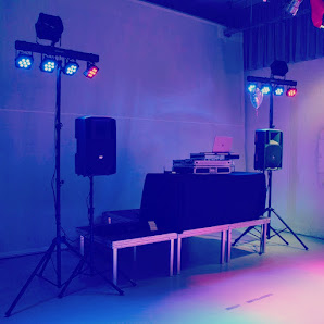 Jonas Moser DJ Event- und Hochzeits-DJ